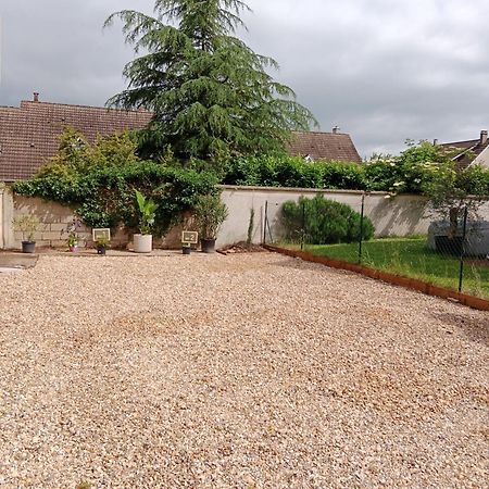 Le Clos Des Feugrais - Calme & Confort Saint-Aubin-lès-Elbeuf エクステリア 写真