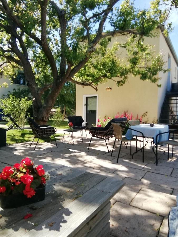 Le Clos Des Feugrais - Calme & Confort Saint-Aubin-lès-Elbeuf エクステリア 写真