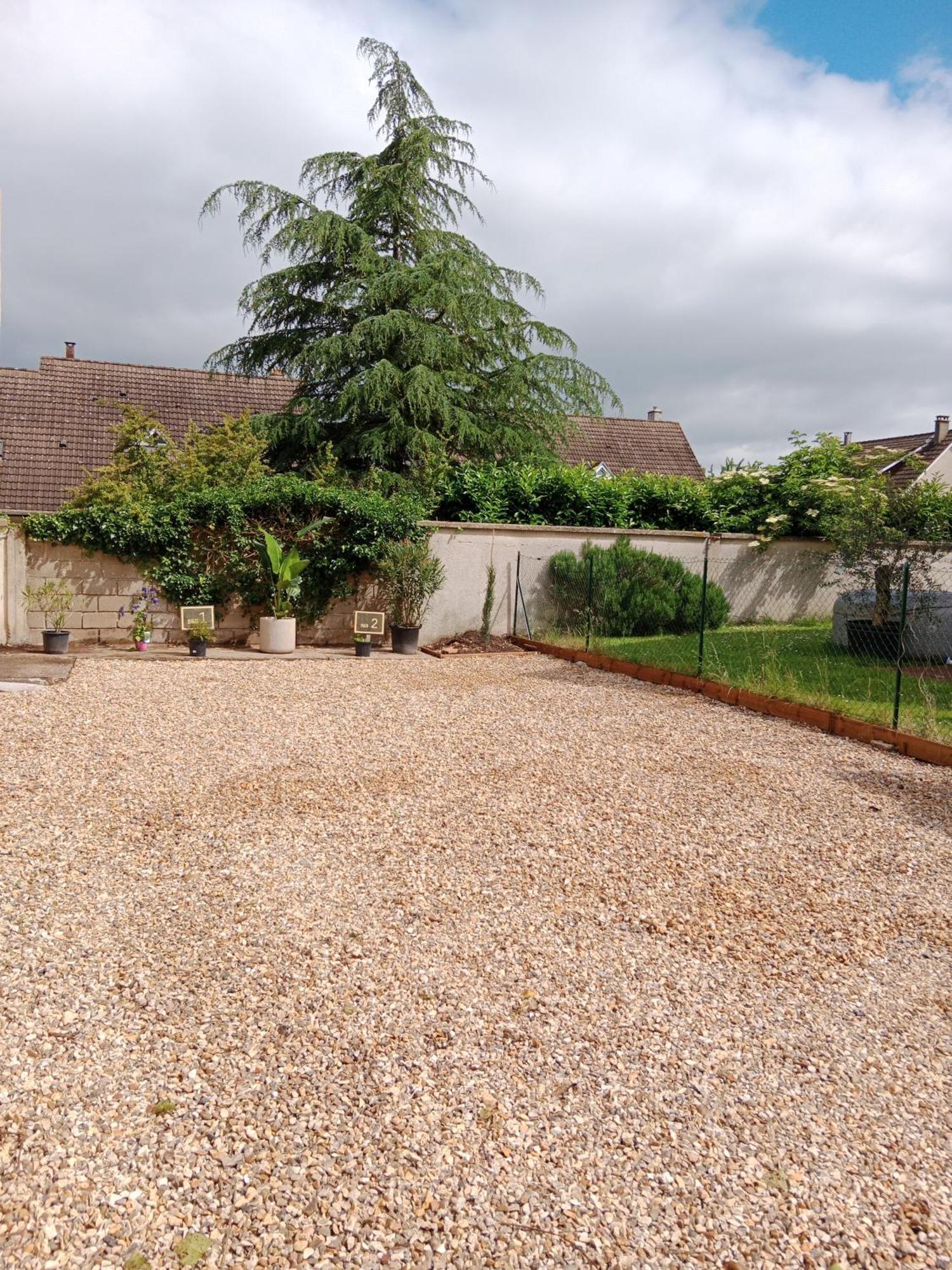 Le Clos Des Feugrais - Calme & Confort Saint-Aubin-lès-Elbeuf エクステリア 写真